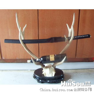鹿角刀劍架 武術文化與家居裝飾的完美融合，鐵嶺特色工藝品的商務與收藏價值